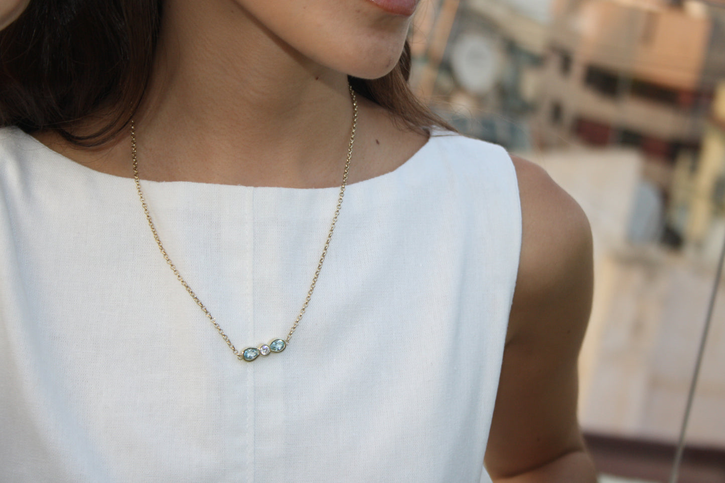 Bow's Necklace