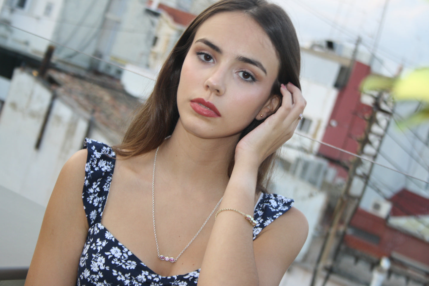 Bow's Necklace